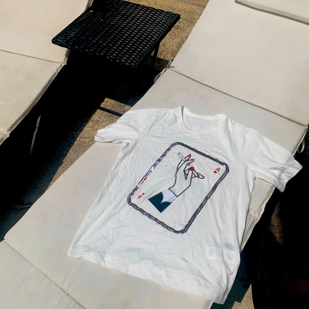 MO&Co A❤️ white T-shirt. White T-shirt like vintage. Size M